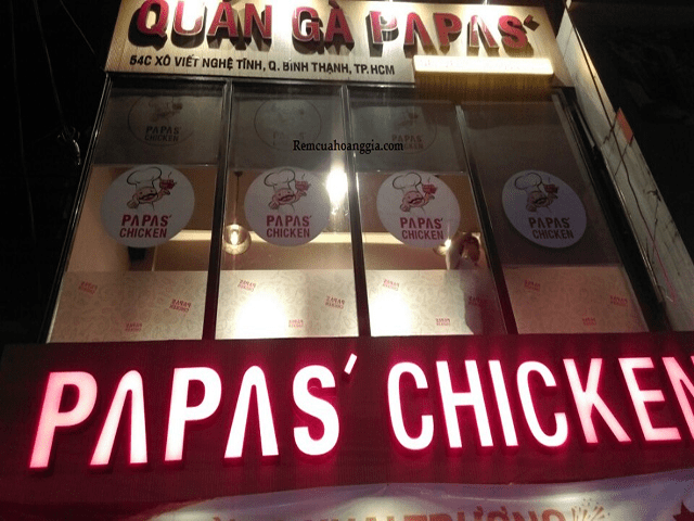 Thi công rèm cửa cuốn in logo thương hiệu tại Papa’s Chicken