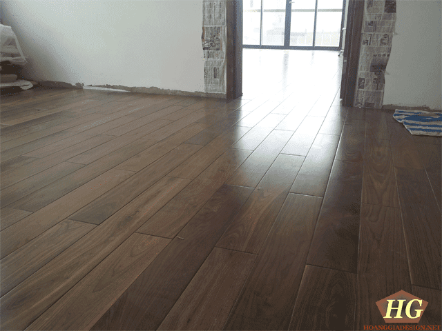Thi công sàn gỗ óc chó tự nhiên cao cấp ngay để gia tăng giá trị nội thất