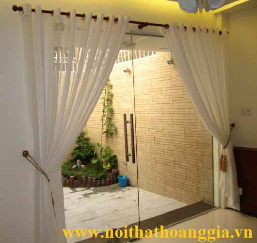 https://mancuahanquoc.com/wp-content/uploads/2018/06/rèm-cửa-vải-gấm-chống-nắng-09.jpg